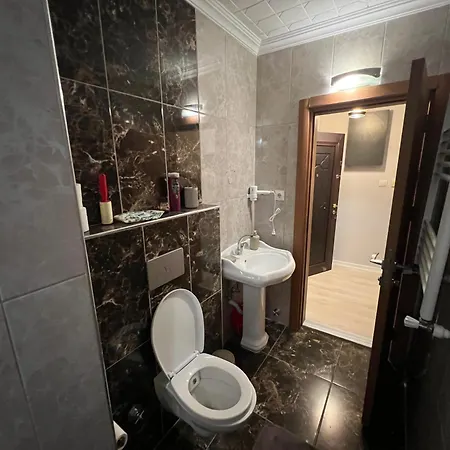 Must House Apartment