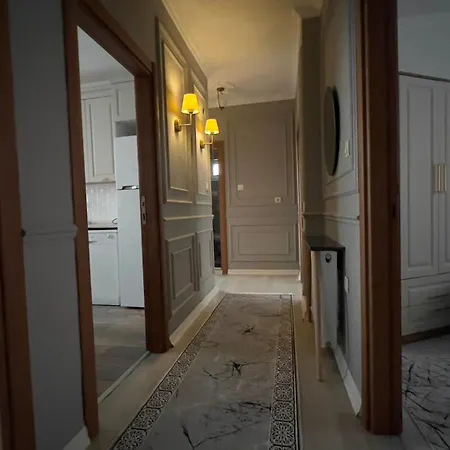 Apartment Must House *