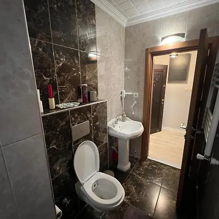 Must House Apartment